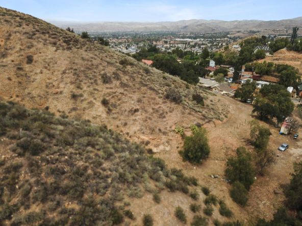 5946 Oak Knolls Rd, Simi Valley, CA 93063